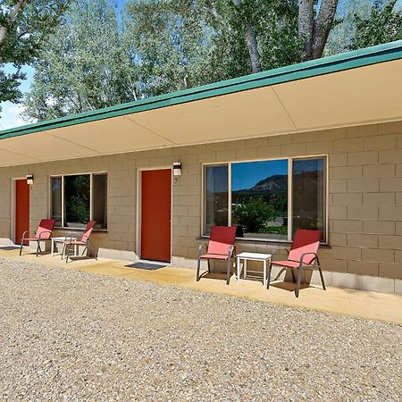 Mount Carmel Motel Near Zion National Park Маунт Кармел Екстериор снимка